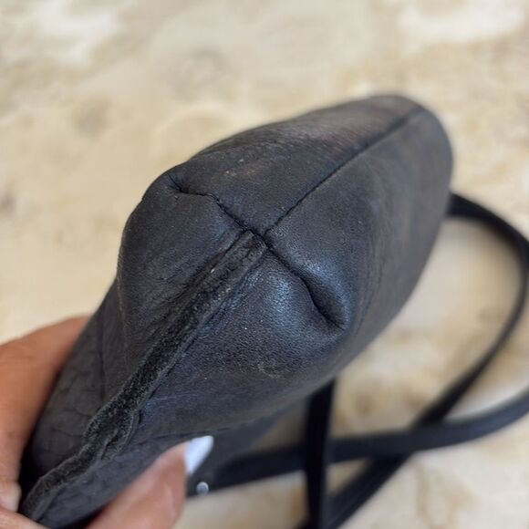 Roots Edie Crossbody Braided Tribe Leather Bag - Picture 7 of 12